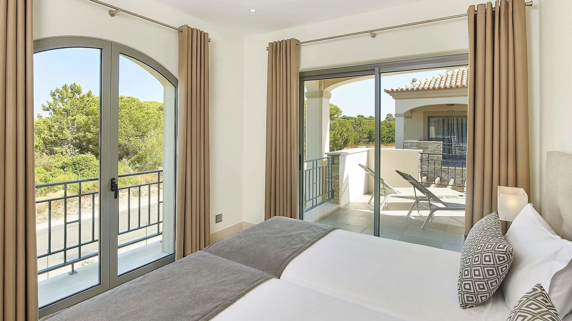 Pine Hills Vilamoura Quarteira 4*,